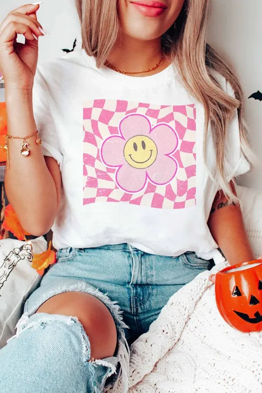 SMILEY CHECKER GRAPHIC TEE PLUS SIZE