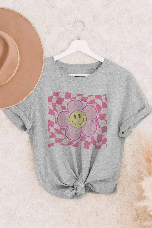 SMILEY CHECKER GRAPHIC TEE PLUS SIZE