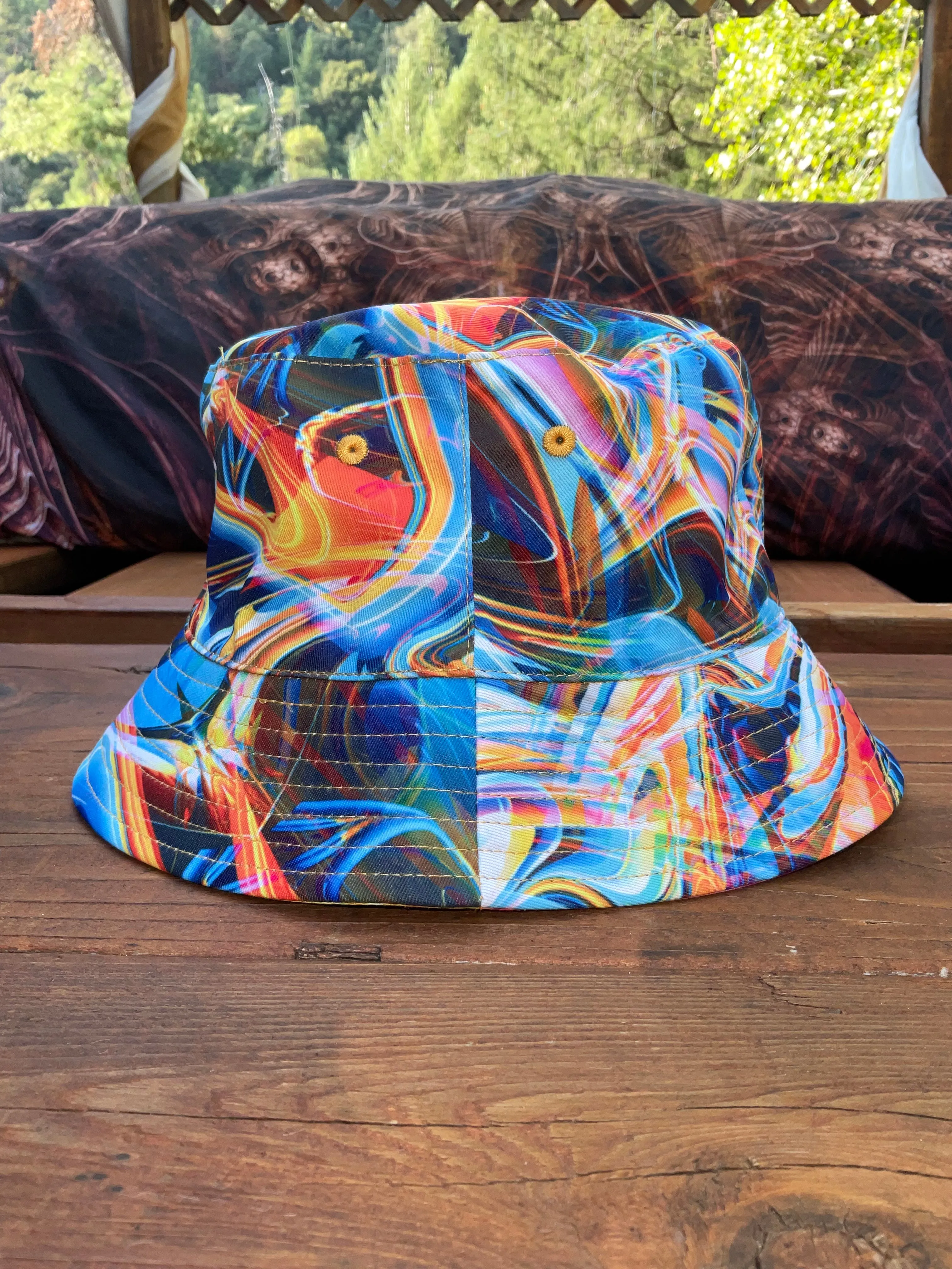 Universal Energy Shift/Mariposa Reversible Bucket Hat